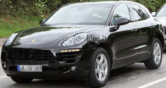 82268-Porsche Macan 1.jpg, 70 KB
