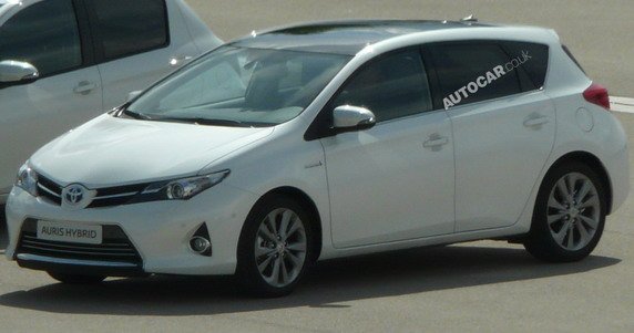 85460-toyota auris 11.jpg, 49 KB
