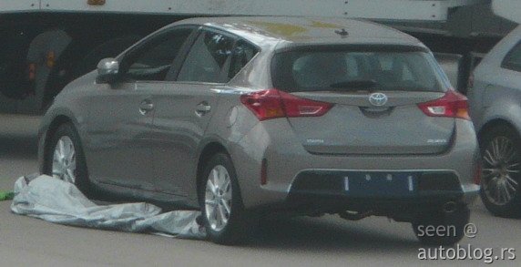 85461-toyota auris 111.jpg, 101 KB
