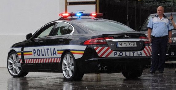 86037-jaguar xfr 11.jpg, 48 KB