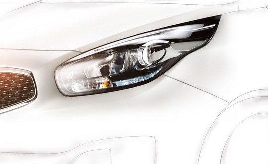 86784-kia carens 111.jpg, 31 KB