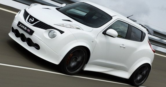 88717-Nissan Juke-R 11.jpg, 42 KB
