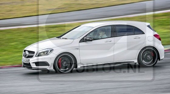 93478-Mercedes A45 11.jpg, 48 KB