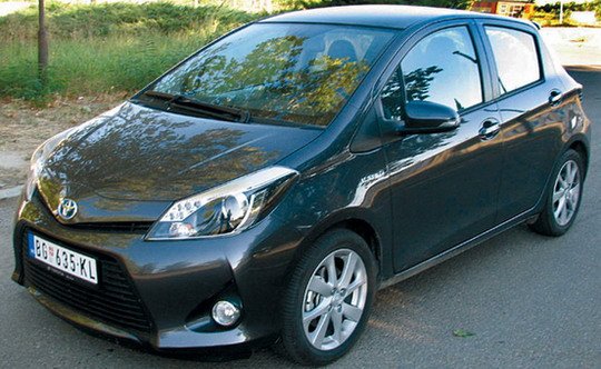 95913-toyota yaris hybrid.jpg, 73 KB