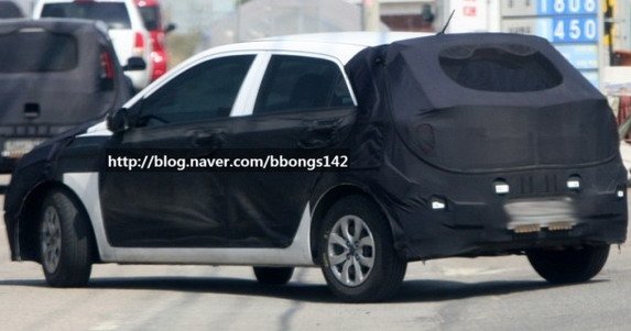 98423-hyundai i20 11.jpg, 42 KB