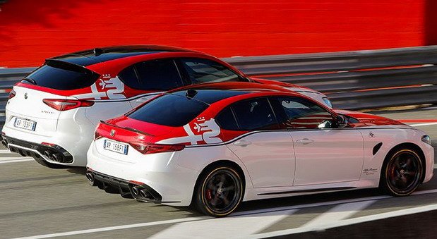 Alfa-Romeo_Tributo-Piloti_01.jpg, 67 KB