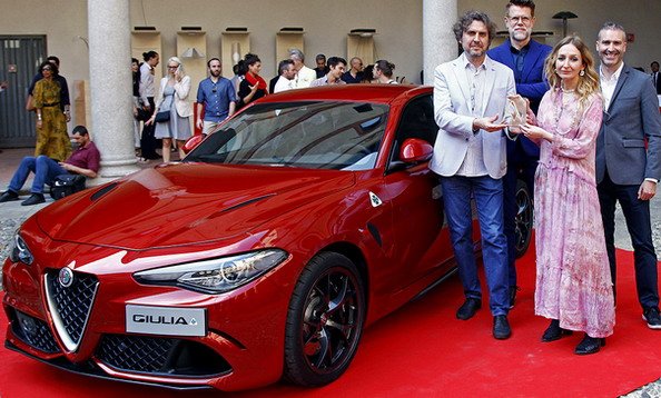 Alfa_Romeo giulia kompas.jpg, 102 KB