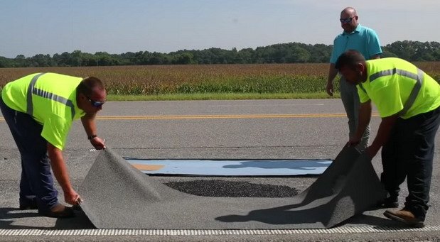 American-road-patch.jpg, 61 KB