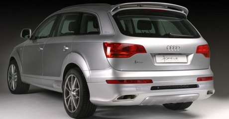 Audi_Q7_rear_03.jpg, 26 KB