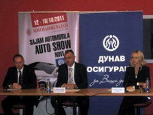 Auto Show press.jpg, 35 KB