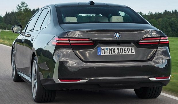 BMW 530e 11111.jpg, 62 KB