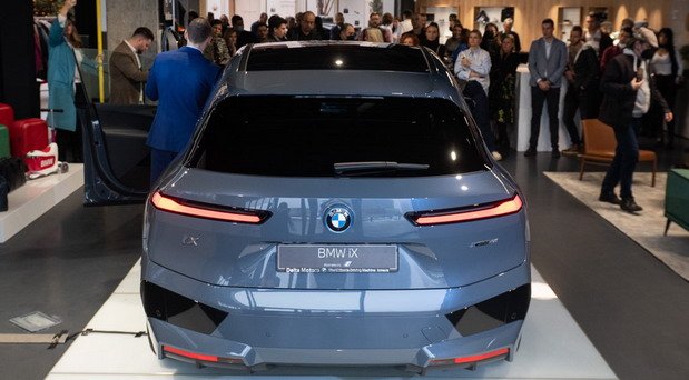 BMW iX foto 2.jpg, 61 KB