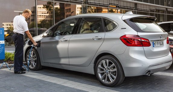 BMW-225xe 11.jpg, 62 KB