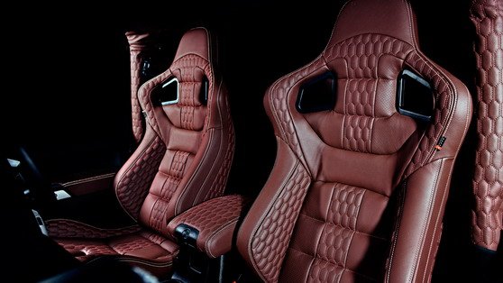 Black_Hawk_Edition_Chelsea_Truck_Company-4.jpg, 62 KB