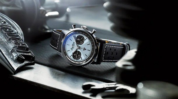 Breitling-Triumph-3.jpg, 49 KB