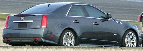 Cadillac_CTS_V_Scoop_5_560px.jpg, 42 KB