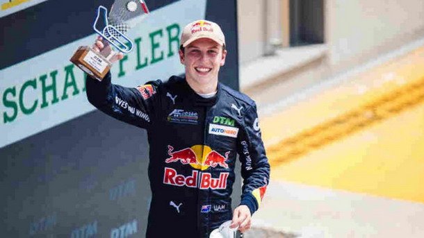 DTMTrophy.jpg, 55 KB