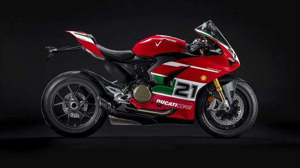 Ducati-Panigale-V4-Troy-Bayliss-3.jpg, 41 KB
