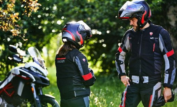 Ducati-Smart-Jacket 1.jpg, 81 KB