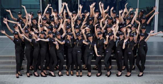 Etihad - Grid Girls.jpg, 71 KB