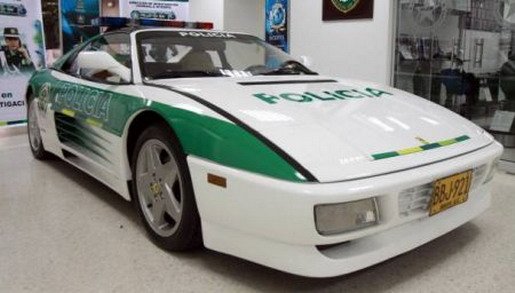 Ferrari 348 policia 11.jpg, 42 KB