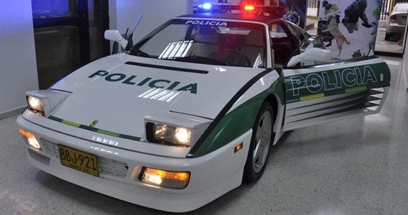 Ferrari 348 policia 111.jpg, 52 KB