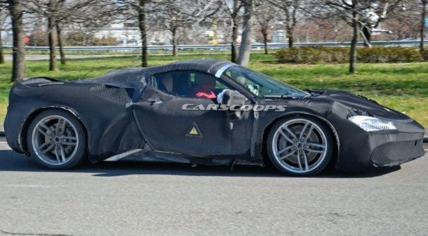 Ferrari-SF90 11.jpg, 70 KB