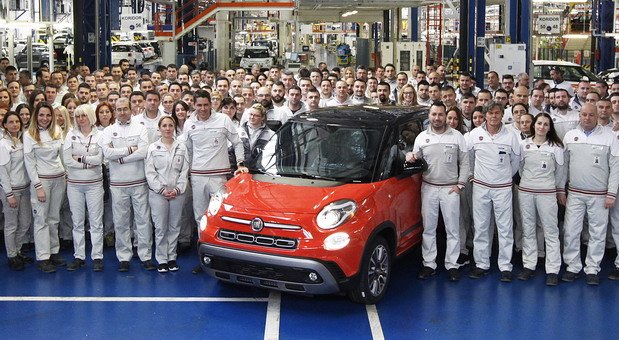 Fiat 500L_SRB.jpg, 116 KB