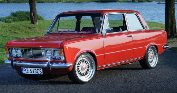 Fiat_125p 1.jpg, 69 KB