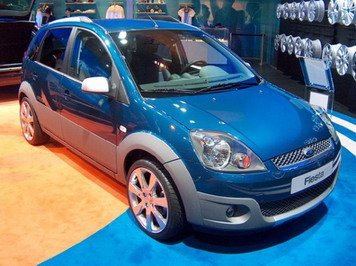 Ford_fiesta_cross__1778141g.jpg, 41 KB