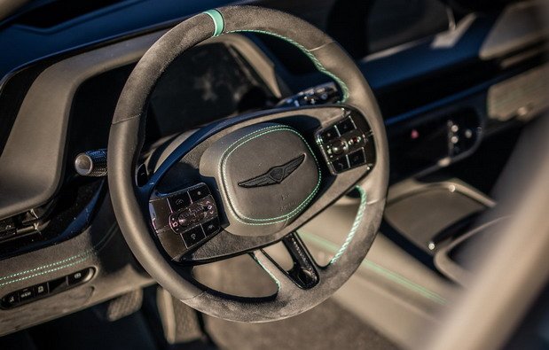Genesis Wingback 091.jpg, 64 KB