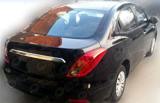 Gonow Sedan 1.jpg, 49 KB