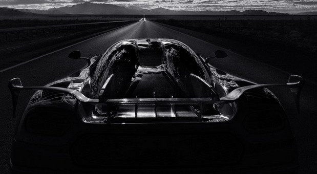 Hasselblad-Koenigsegg 1.jpg, 46 KB