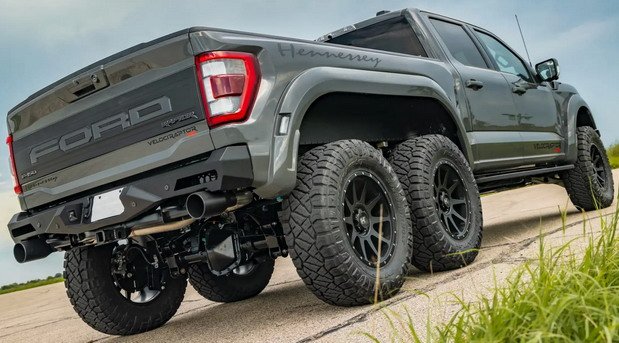 Hennessey Velociraptor 2222.jpg, 78 KB