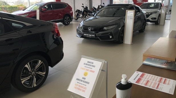 Honda salon.jpg, 68 KB