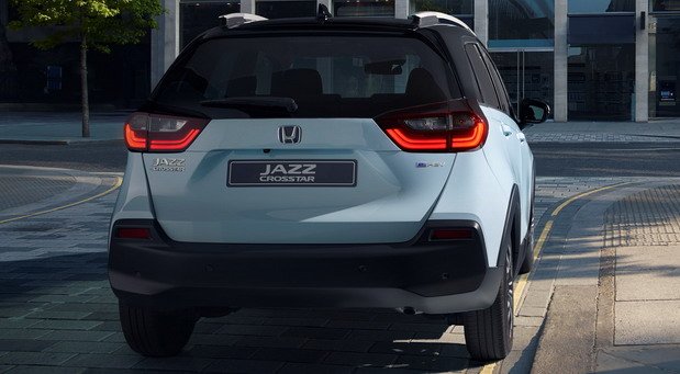 Honda_Jazz_Crosstar_Exterior.jpg, 55 KB