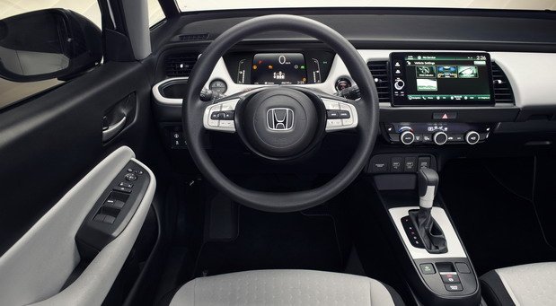 Honda_Jazz_Interior_View.jpg, 52 KB