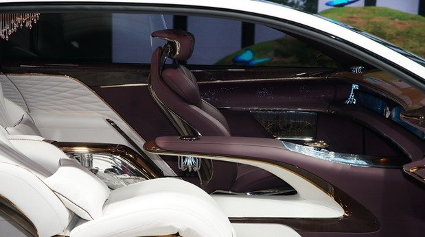 Hongqi L 1111.jpg, 58 KB