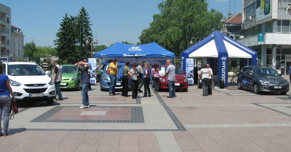 Hyundai karavan Nis.jpg, 75 KB