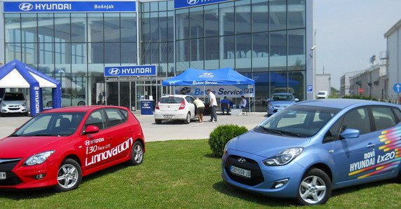 Hyundai karavan Novi Sad.jpg, 81 KB