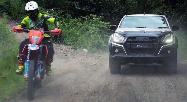 ISUZU_D-Max_XTR.jpg, 76 KB
