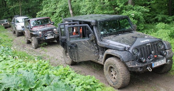 Jeep off road 003.jpg, 108 KB