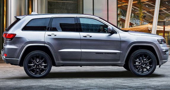 Jeep_Grand-Cherokee-Night-Eagle_02.jpg, 66 KB