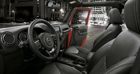 Jeep_Wrangler-Night-Eagle_03.jpg, 58 KB