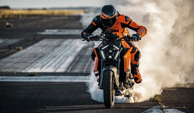 KTM-1390-SUPER-DUKE-R-2.jpg, 69 KB