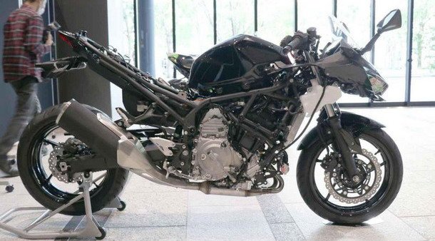 Kawasaki-Hyrbrid-2.jpg, 75 KB