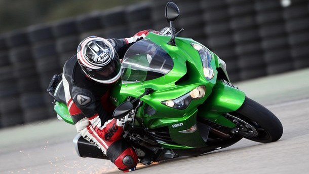 Kawasaki-ZZR1400-.jpg, 58 KB