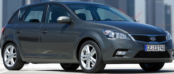 Kia-Ceed_2010_1024x768_wallpaper_01.jpg, 42 KB