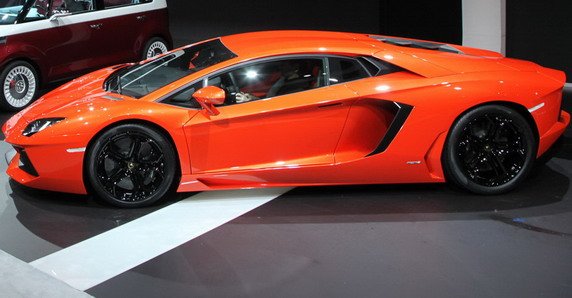 Lamborghini Aventador 50.jpg, 50 KB