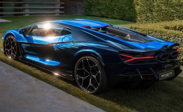 Lamborghini Revuelto 711111.jpg, 84 KB